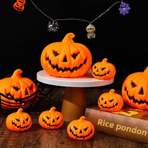 Nueva Linterna de Calabaza de Plástico con Luz LED para Halloween, Ideal para Fiestas Infantiles y Celebraciones de Carnaval - Product Image 4