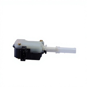 Moteur de hayon arrière neuf en ABS pour Volkswagen Tiguan, Bora, Golf, Passat, Skoda - Pièce de rechange 3B5827061C - Product Image 4