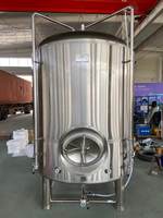 Cuve de brassage brillante 500L en SUS304 avec enveloppe chauffante, équipement de brasserie artisanale de haute qualité BBT avec raccord de carbonatation