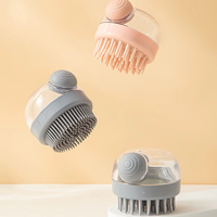 Brosse à shampoing aux teintes douces avec distributeur intégré-Expérience de lavage des cheveux sans effort