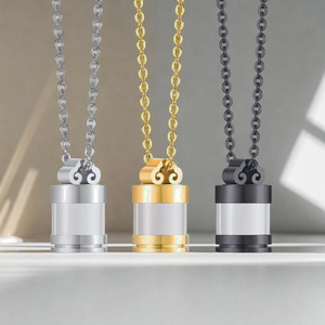 Collier Pendentif Urne Commémorative en Acier Inoxydable Plaqué Or avec Chaîne à Maillons pour Cendres, Bijou Hommage pour Hommes et Femmes - Product Image 2