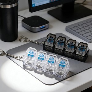 Lichtgevende kubusvormige sleutelknopspeelgoed Plastic mechanisch toetsenbord Mute Axis <span class=keywords><strong>Tester</strong></span> Vingertopventilatie Nieuwigheid Gag Hanger Sleutelauto - Product Image 4