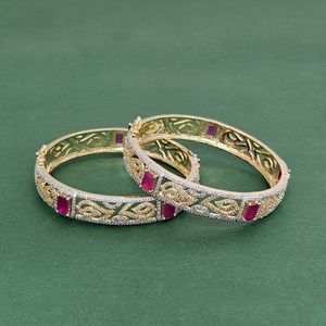 Bracelets de mode de créateur de luxe CZ classique de haute qualité avec placage 2 tons - Product Image 1