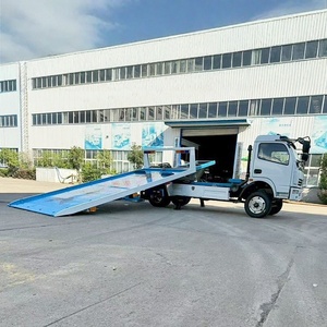 New Design 4 Ton Rotatable <b>Flatbed</b> Wrecker <b>Truck</b> for Sales - Product Image 2