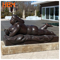Statue d'art moderne en métal de grande taille pour l'extérieur, représentant une femme nue, sculpture de dame corpulente de style Botero, pour villa, finition polie, taille personnalisable