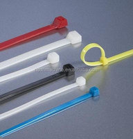 Machine de moulage par injection pour colliers de serrage en nylon, machine de fabrication de colliers de serrage en plastique par injection
