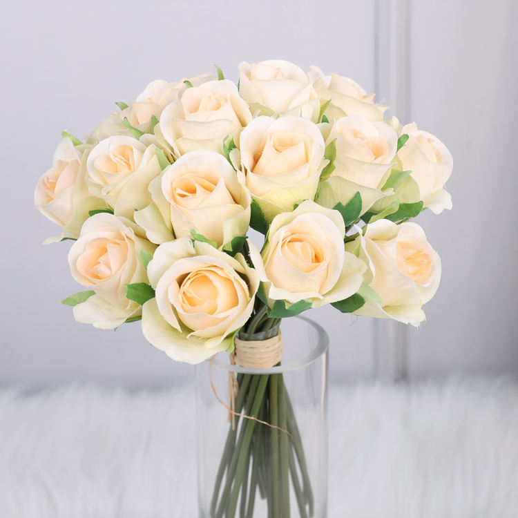 สีเหลือง