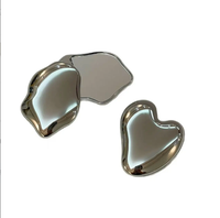 Petit miroir, miroir de maquillage portable en forme de cœur, miroir miniature simple et minimaliste