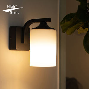 Lampada da parete a LED quadrata da esterno moderna avant-garde per esterni da giardino - Product Image 1