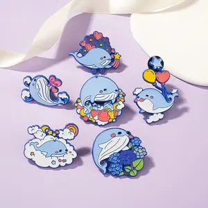 Lencana logam hewan kartun biru murah Pin Enamel lembut paus lucu untuk hadiah
