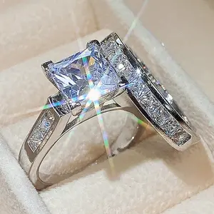 Luxe 2 pièces/ensemble complet Moissanite diamant bague de mariage ensemble étincelant carré strass bague de fiançailles pour Couple