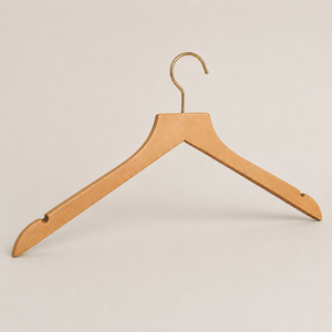 Cintre en bois naturel avec encoches antidérapantes pour l'organisation et le rangement, exporté du Vietnam - Product Image 5