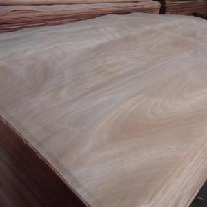 Vente chaude : Placages de <span class=keywords><strong>bois</strong></span> de qualité supérieure, coupées à la rotative, grade A, prix compétitifs - Product Image 1