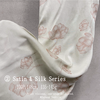 Tissu satiné en polyester froissé imprimé de motifs floraux de lotus dessinés à la main, matériau pour robes, chemisiers, rideaux et textiles de maison