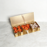Boîte cadeau fleurie avec inscription « MAMAN » pour la fête des mères, emballage de luxe avec fermeture à ruban, boîte cadeau souvenir haut de gamme pour maman