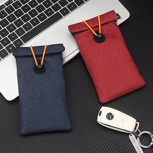 Direct usine : Étui <span class=keywords><strong>de</strong></span> protection RFID en tissu pour clés et sac <span class=keywords><strong>Faraday</strong></span> <span class=keywords><strong>de</strong></span> blocage <span class=keywords><strong>de</strong></span> signal <span class=keywords><strong>de</strong></span> <span class=keywords><strong>téléphone</strong></span> <span class=keywords><strong>portable</strong></span>, pochette anti-piratage RF/EMF <span class=keywords><strong>de</strong></span> qualité supérieure - Product Image 5