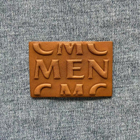Étiquette en PU gaufrée à repasser sur un patch en cuir personnalisé/étiquette en PU de vêtements de marque personnalisée au meilleur prix