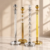 Poteau de délimitation en acier inoxydable de qualité supérieure avec boule de cristal, barrière de luxe dorée pour événements VIP, idéal pour la décoration d'hôtels et de fêtes