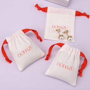 Sac à cordon en toile douce haut de gamme pour bijoux, avec logo personnalisé, en coton, pour bagues, boucles d'oreilles, pochette anti-poussière pour bijoux - Product Image 1