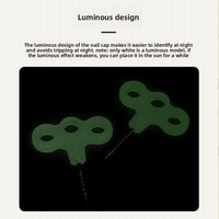 Piquets de tente lumineux et légers avec filetage en acier inoxydable, conception à trois trous et ancrage par corde pour le camping en plein air