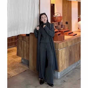 2024 nuovo <span class=keywords><strong>Outfit</strong></span> primaverile alla moda: un Set completo di Cardigan, gilet e <span class=keywords><strong>pantaloni</strong></span> lunghi in maglia grigia da donna - Product Image 3