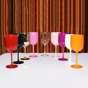 Copas de Vino Modernas de Plástico Irrompible de 480 ml, Color Blanco y Rosa, Copas de Cóctel para Champán, para Bodas y Fiestas - Product Image 3