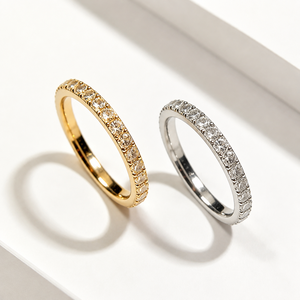 Anillo Clásico de Zirconia en Acero Inoxidable con Baño de Oro de 14K, Variantes en Color Oro y Plata, Joyería - Product Image 1