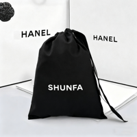 Luxus Kosmetik Aufbewahrung Verpackung Weich Staub dicht Schwarz Custom Print Logo Leinwand Geschenk Baumwolle Staub Kordel zug Tasche Tasche für Handtasche