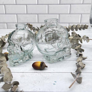 Botella <span class=keywords><strong>de</strong></span> cristal <span class=keywords><strong>de</strong></span> <span class=keywords><strong>calavera</strong></span> <span class=keywords><strong>de</strong></span> <span class=keywords><strong>forma</strong></span> única, 190Ml, transparente, vacía <span class=keywords><strong>con</strong></span> tapón <span class=keywords><strong>de</strong></span> polímero para licor, ron, ginebra, Tequila, whisky, Brandy, <span class=keywords><strong>Vodka</strong></span> - Product Image 5