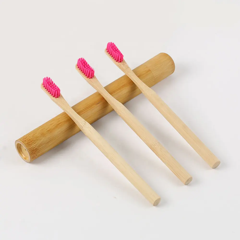 Brosse à dents en bambou personnalisée d'agréments en bois biodégradables d'hôtel pour des enfants et des adultes
