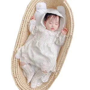 2023夏の白い綿のレースの女の赤ちゃんロンパースドレス帽子付き2個の服セット新生児から3歳の幼児用