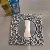 Plaques de charge miroir carrées Plaques de charge pour décoration de fête et de mariage Plaques de charge en plastique doré de 31cm
