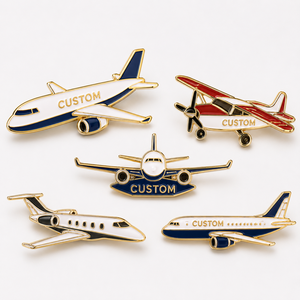 Venta al por mayor del fabricante: Pin de solapa de avión personalizado, insignia de metal de esmalte suave, broche de viaje para recuerdo - Product Image 1