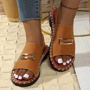 Sandales plates d'été 2025 pour femmes, tendance mode, en PU avec lanières tressées, mules décontractées et confortables à boucle cheville et nœud, pour la plage - Product Image 3