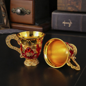 โต๊ะถ้วยน้ำทองเหลืองแท้สำหรับบูชาเทพเจ้าแห่งความ<span class=keywords><strong>ม</strong></span>ั่งคั่งบนพระแม่<span class=keywords><strong>กวน</strong></span><span class=keywords><strong>อิ</strong></span><span class=keywords><strong>ม</strong></span>ศักดิ์สิทธิ์ งานฝีมือโลหะ - Product Image 3