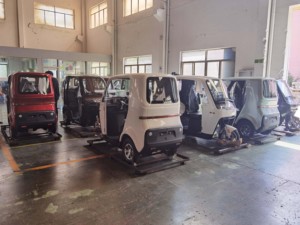 3-Wheel High-Speed Smart Electric <strong>Tricycle</strong> <strong>Mini</strong> <strong>Truck</strong> <strong>Scooter</strong> - Product Image 5