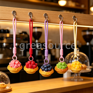 Porte-clés réaliste en forme de tarte aux fruits, mini pendentif pâtissier simulé, cordon tressé fait main pour sac, modèle de dessert en cube feuilleté réaliste, accessoire cadeau - Product Image 5