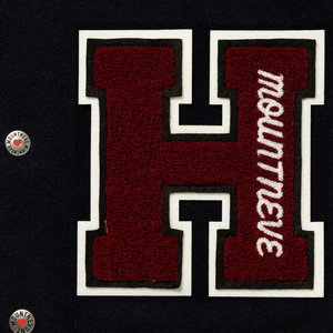 Giacca Varsity in Lana Personalizzata per Uomo con Logo Ricamato Blu Navy e Maniche a Contrasto Crema Stile Vintage Americano Retrò con Bottoni a Scatto - Product Image 3