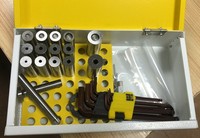 Machine de rivetage automatique de vis d'écrous hydrauliques intelligents à haute efficacité