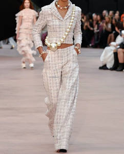 Conjunto de Pantalones y Chaqueta Corta de Tweed de Algodón para Mujer, Estilo Pasarela, Color Rosa y Blanco, Trajes de Tweed de Lana - Product Image 3