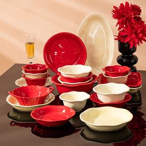 Nouvel ensemble de vaisselle en céramique 36 pièces tendance 2026, glaçure réactive rouge et crème, pour la maison, l'hôtel, le restaurant, <span class=keywords><strong>cadeau</strong></span> de mariage - Product Image 1