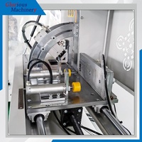 Machine de découpe pour la connexion des profilés en aluminium 2525, idéale pour l'assemblage des coins d'angle de portes et fenêtres en aluminium.
