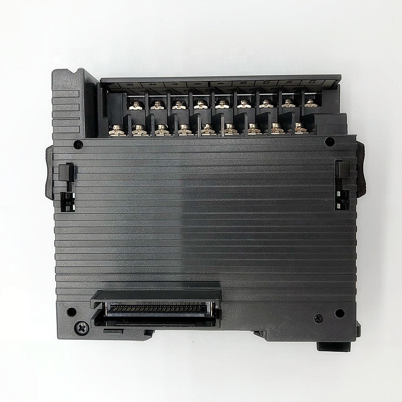 KEYENCE KV-B16XC Programmable Controller - New Original