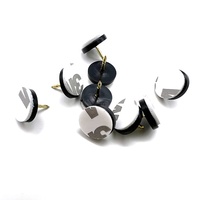 Attache de sécurité noire pour broche de revers en laiton, avec fermoir papillon, support pour perles et badges, et dos rond adhésif en caoutchouc