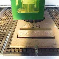 Mesa de Vacío Jinan Mosencnc 1325, Husillo de 5Kw con Cubierta Antipolvo, Controlador NK105/DSP A11, Máquina de Grabado CNC para Madera, Router CNC
