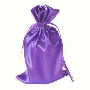 Pochette d'emballage pour perruques et extensions capillaires en satin, personnalisable en taille et impression de logo, sac cadeau en satin de soie avec cordon de serrage, réutilisable et recyclable - Product Image 5