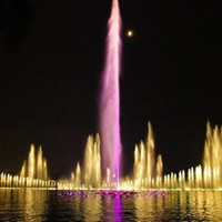 Équipement professionnel de fontaine à jet haute pression 2026, colonne d'eau verticale de 80-150 m pour Place du Lac
