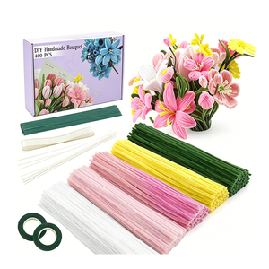 Kit de fournitures pour loisirs créatifs DIY, cure-pipes en velours de 7 mm pour projets artistiques éducatifs et activités de création de fleurs décoratives en cure-pipes - Product Image 1