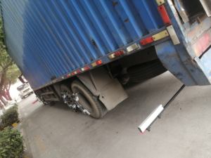 Baohua chine, équipement de <span class=keywords><strong>garage</strong></span> <span class=keywords><strong>moins</strong></span> <span class=keywords><strong>cher</strong></span>, bus et camion ccd 5d, machine d'alignement des roues avec double capteurs - Product Image 4