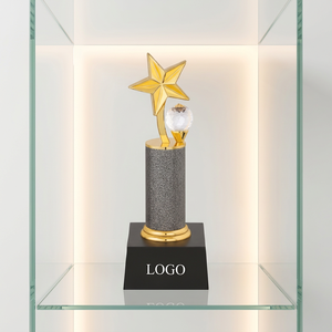 Trofeo de Diamante de Metal Fundido a Presión, Duradero, de POOJA GIFT CORPORATION, con Grabado, Diseño Portátil, Perfecto para Torneos - Product Image 1